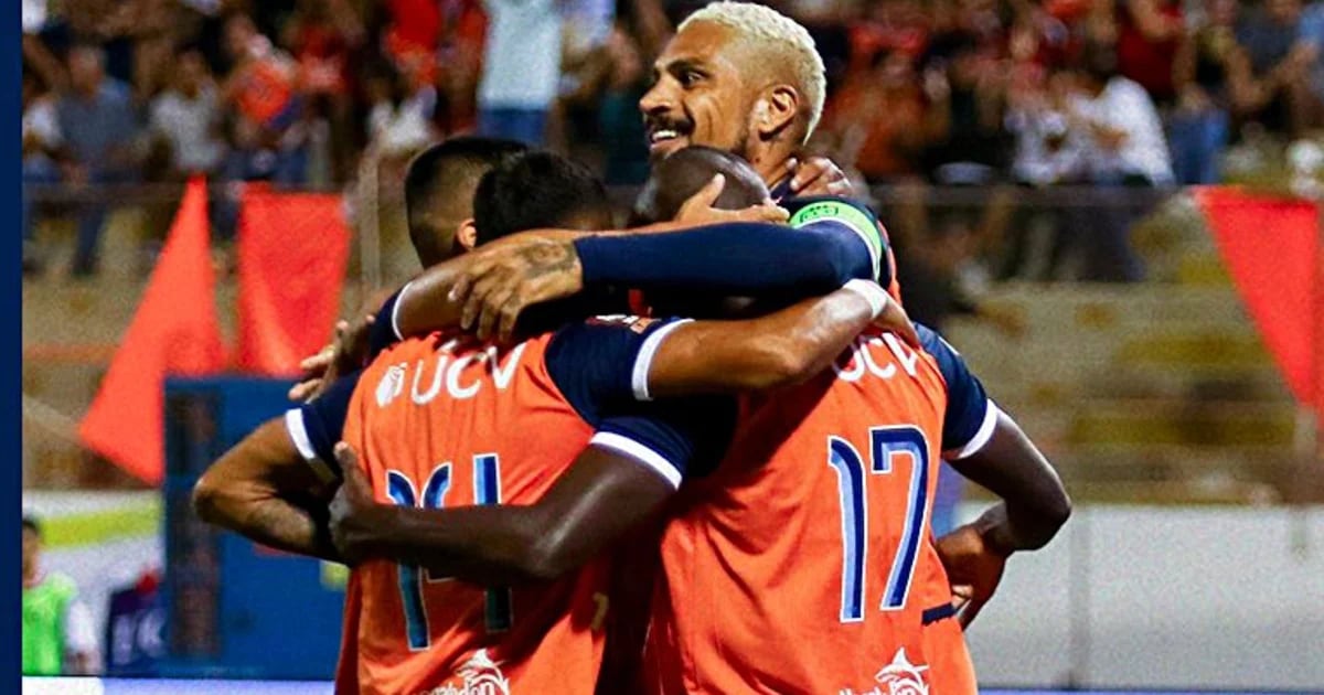 Paolo Guerrero tiene nuevo compañero: César Vallejo anunció refuerzo sorpresa con experiencia en Liga 1