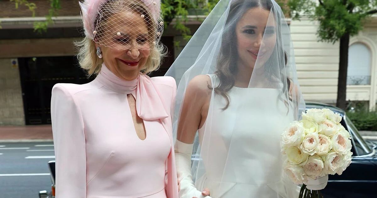 Eugenia Gil llega 40 minutos tarde a su boda con Javier García-Obregón y se disparan los nervios