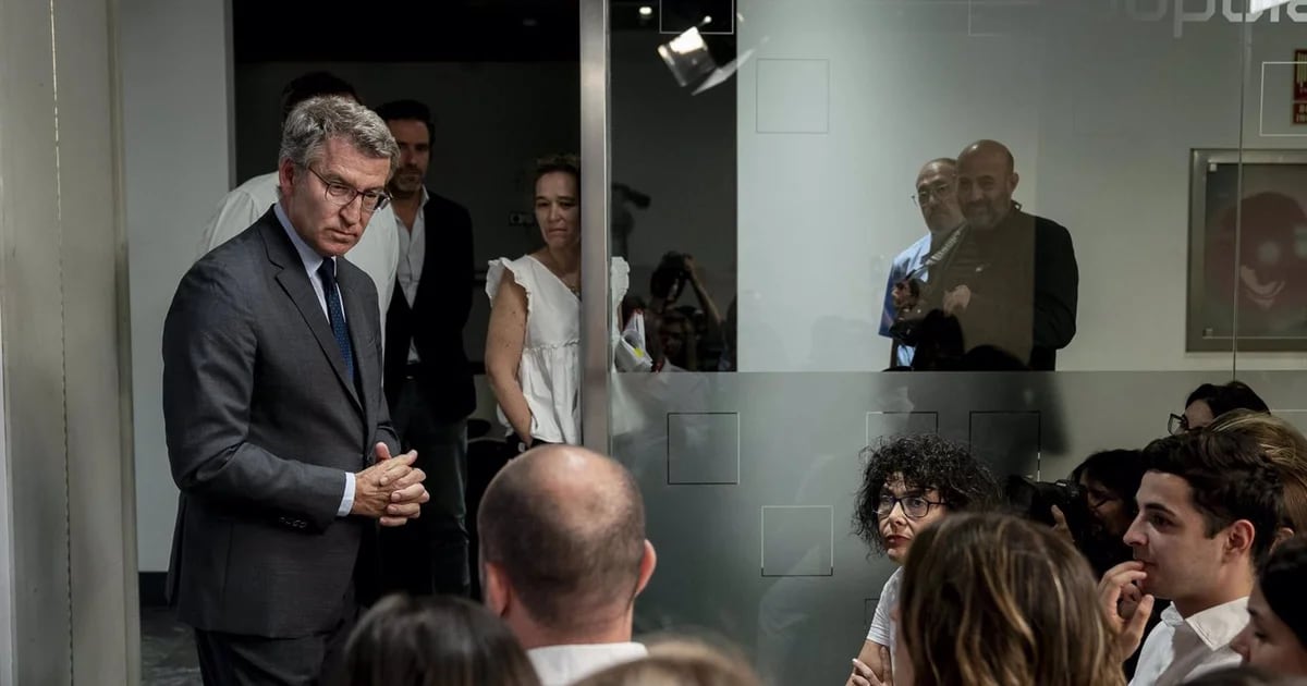 Feijóo dice que Italia y Grecia han reducido la entradas de inmigrantes frente a la “nefasta” política de Sánchez